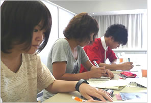 準備会議に参加する学生