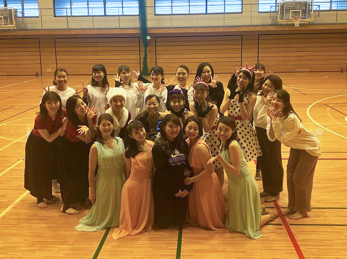 チャリティーダンスイベントを開催 100人でラインダンス 早乙女 誉 阪南大学