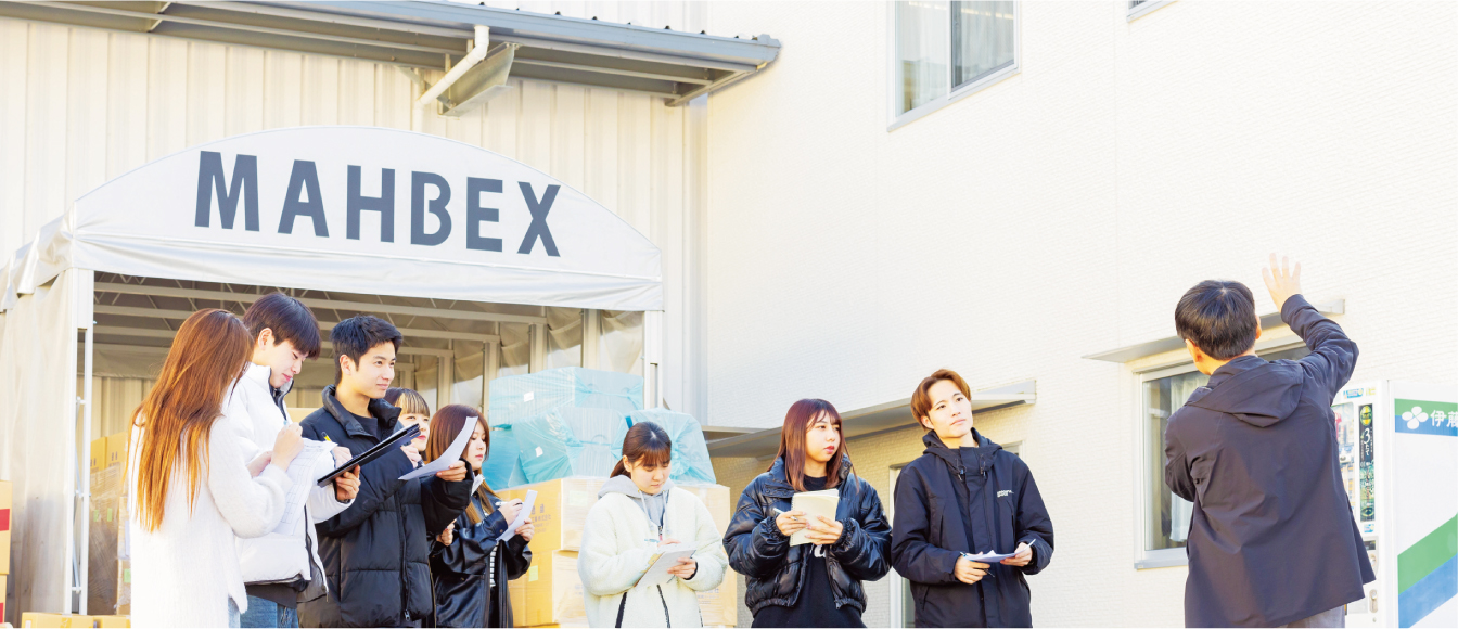 経済学部経済学科 画像